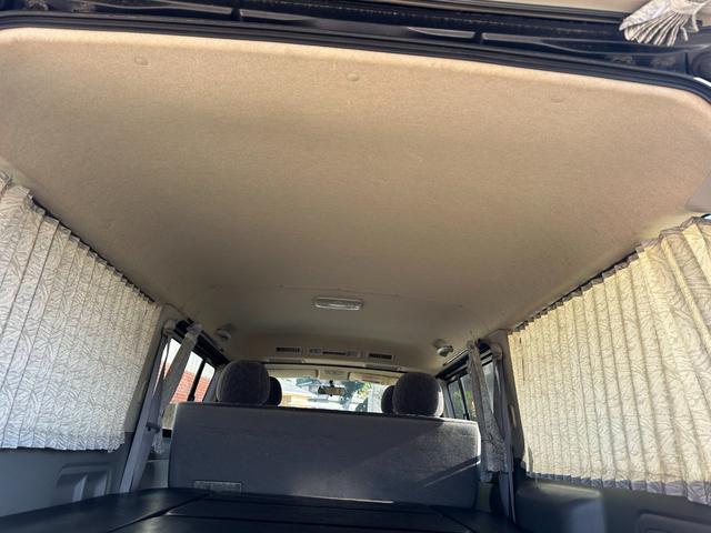 ハイエースバン ロングスーパーGL ■5ドア■4WD■ナビ■TV■バックカメラ■ETC■ベッドキット■AC100V■カーテン■リアエアコンヒーター■パワーウィンドウ■キーレス■エンジンスターター■スペアキー(13枚目)