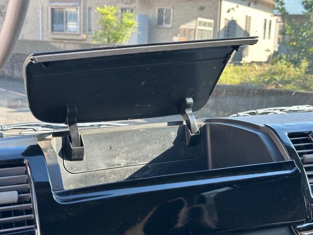 ハイエースバン ロングスーパーGL ■5ドア■4WD■ナビ■TV■バックカメラ■ETC■ベッドキット■AC100V■カーテン■リアエアコンヒーター■パワーウィンドウ■キーレス■エンジンスターター■スペアキー(25枚目)