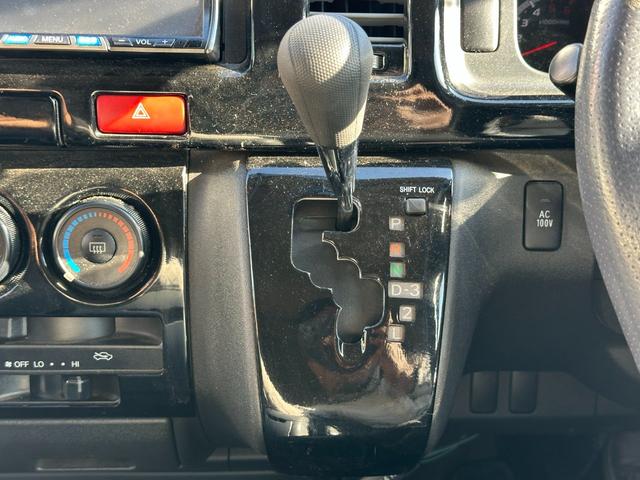 ハイエースバン ロングスーパーGL ■5ドア■4WD■ナビ■TV■バックカメラ■ETC■ベッドキット■AC100V■カーテン■リアエアコンヒーター■パワーウィンドウ■キーレス■エンジンスターター■スペアキー(27枚目)
