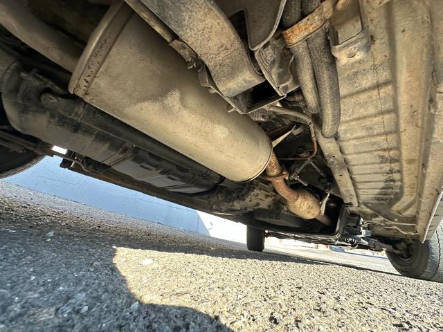 ハイエースバン ロングスーパーGL ■5ドア■4WD■ナビ■TV■バックカメラ■ETC■ベッドキット■AC100V■カーテン■リアエアコンヒーター■パワーウィンドウ■キーレス■エンジンスターター■スペアキー(40枚目)