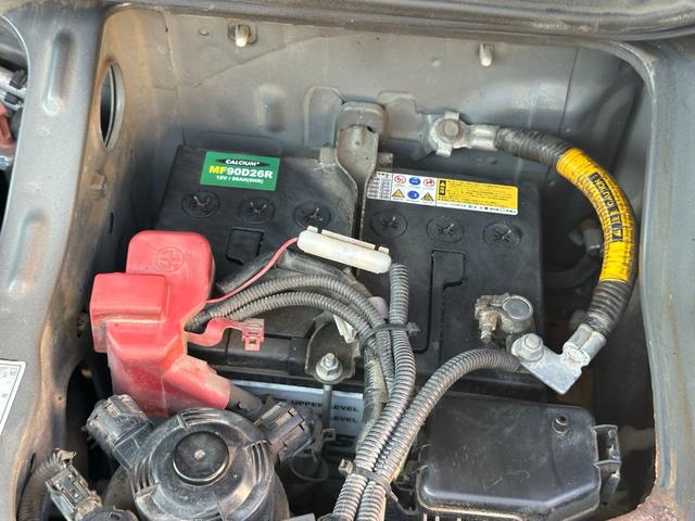 ハイエースバン ロングスーパーGL ■5ドア■4WD■ナビ■TV■バックカメラ■ETC■ベッドキット■AC100V■カーテン■リアエアコンヒーター■パワーウィンドウ■キーレス■エンジンスターター■スペアキー(41枚目)