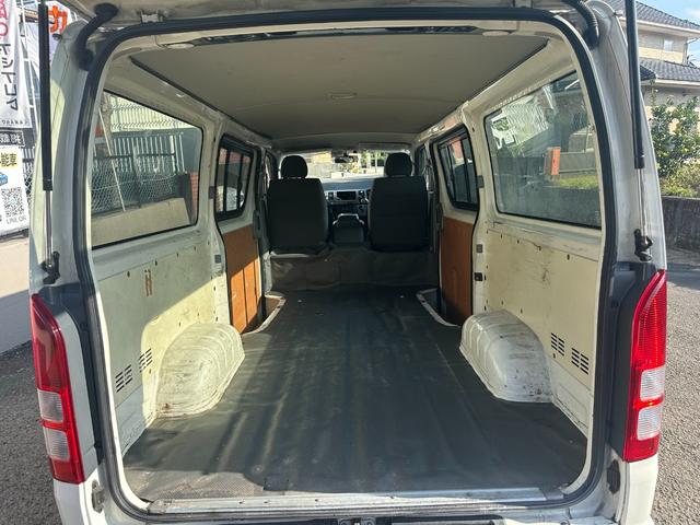 レジアスエースバン ロングＤＸ　■５ドア■ディーゼルターボ■積載量１２５０ｋｇ■１０万キロ時Ｔベルト交換歴有■パワーウィンドウ■パワーステアリング■ＥＴＣ■フロントフォグ■集中ドアロック■キーレス（10枚目）