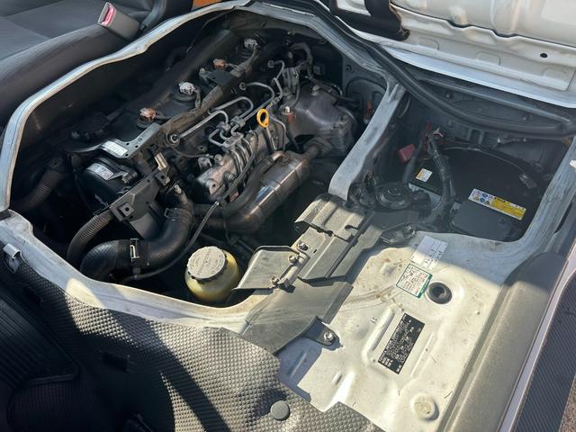 レジアスエースバン ロングＤＸ　■５ドア■ディーゼルターボ■積載量１２５０ｋｇ■１０万キロ時Ｔベルト交換歴有■パワーウィンドウ■パワーステアリング■ＥＴＣ■フロントフォグ■集中ドアロック■キーレス（32枚目）