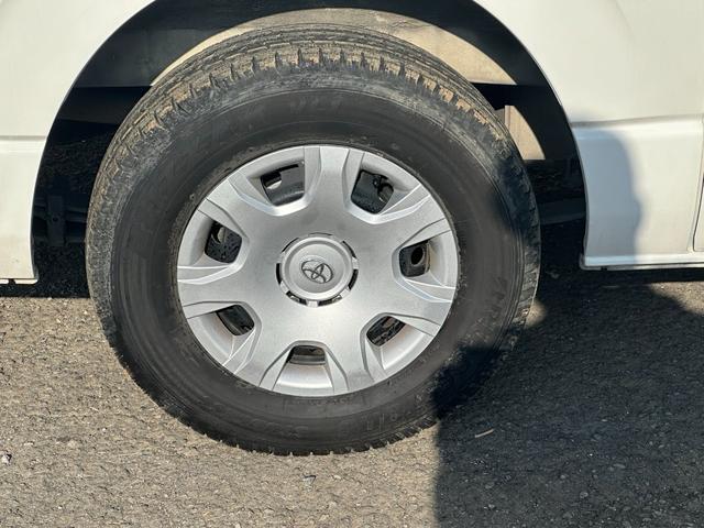 レジアスエースバン ロングＤＸ　■５ドア■ディーゼルターボ■積載量１２５０ｋｇ■１０万キロ時Ｔベルト交換歴有■パワーウィンドウ■パワーステアリング■ＥＴＣ■フロントフォグ■集中ドアロック■キーレス（40枚目）