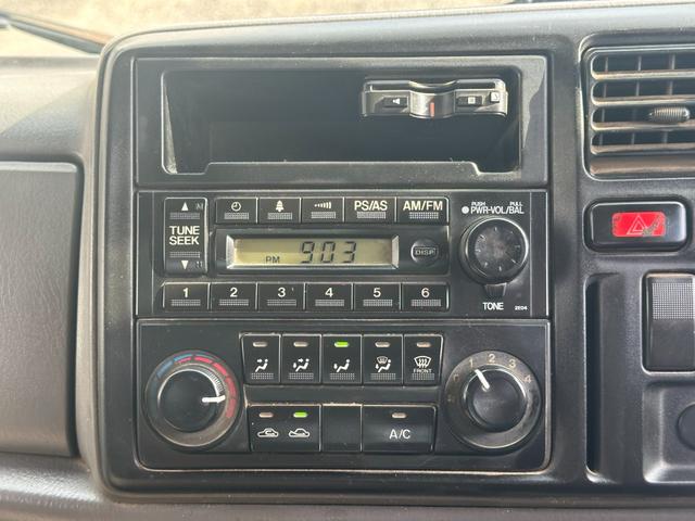 タイタンダッシュ 　■４ドア■５速マニュアル■ＡＣ■６人乗り■ＥＴＣ■パワーウィンドウ（16枚目）