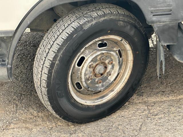 タイタンダッシュ 　■４ドア■５速マニュアル■ＡＣ■６人乗り■ＥＴＣ■パワーウィンドウ（25枚目）