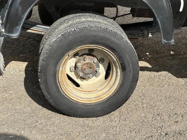 タイタンダッシュ 　■４ドア■５速マニュアル■ＡＣ■６人乗り■ＥＴＣ■パワーウィンドウ（26枚目）