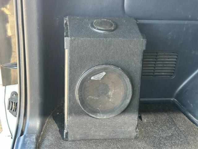 ハイエースバン ＳロングワイドＤＸ　ＧＬパッケージ　■５ドア■ディーゼルターボ■３型■ローダウン■パナソニックナビ■ＴＶ■バックカメラ■キーレス■モニター■リアヒーターエアコン■ＥＴＣ■ウィンカー付きサイドミラー■スペアタイヤ■社外スピーカー（20枚目）