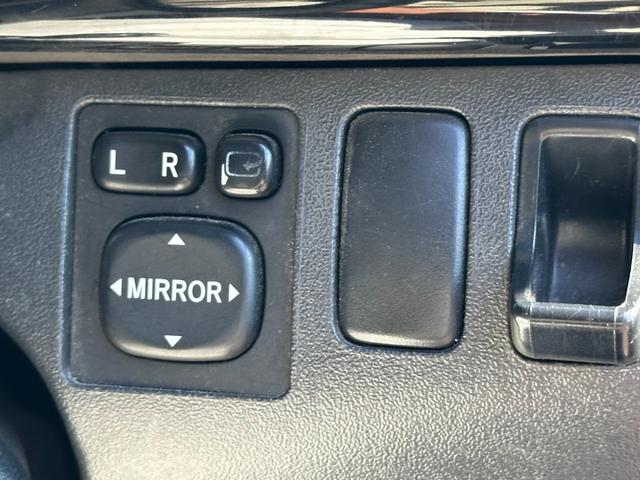 ハイエースバン ＳロングワイドＤＸ　ＧＬパッケージ　■５ドア■ディーゼルターボ■３型■ローダウン■パナソニックナビ■ＴＶ■バックカメラ■キーレス■モニター■リアヒーターエアコン■ＥＴＣ■ウィンカー付きサイドミラー■スペアタイヤ■社外スピーカー（39枚目）