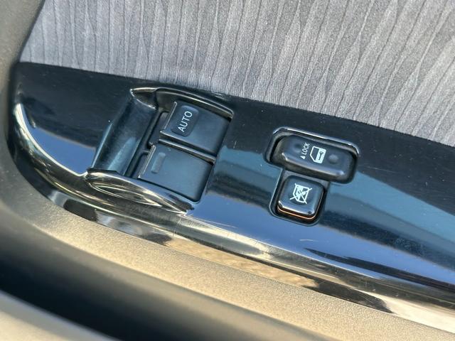 ハイエースバン ＳロングワイドＤＸ　ＧＬパッケージ　■５ドア■ディーゼルターボ■３型■ローダウン■パナソニックナビ■ＴＶ■バックカメラ■キーレス■モニター■リアヒーターエアコン■ＥＴＣ■ウィンカー付きサイドミラー■スペアタイヤ■社外スピーカー（43枚目）