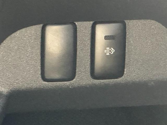 ハイエースバン ＳロングワイドＤＸ　ＧＬパッケージ　■５ドア■ディーゼルターボ■３型■ローダウン■パナソニックナビ■ＴＶ■バックカメラ■キーレス■モニター■リアヒーターエアコン■ＥＴＣ■ウィンカー付きサイドミラー■スペアタイヤ■社外スピーカー（46枚目）