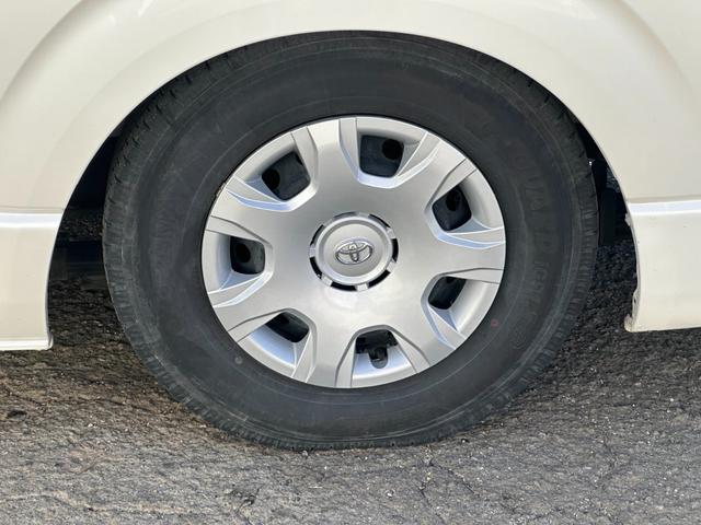 ハイエースバン ＳロングワイドＤＸ　ＧＬパッケージ　■５ドア■ディーゼルターボ■３型■ローダウン■パナソニックナビ■ＴＶ■バックカメラ■キーレス■モニター■リアヒーターエアコン■ＥＴＣ■ウィンカー付きサイドミラー■スペアタイヤ■社外スピーカー（52枚目）