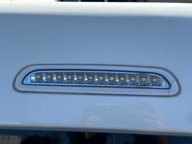 ハイエースバン ＳロングワイドＤＸ　ＧＬパッケージ　■５ドア■ディーゼルターボ■３型■ローダウン■パナソニックナビ■ＴＶ■バックカメラ■キーレス■モニター■リアヒーターエアコン■ＥＴＣ■ウィンカー付きサイドミラー■スペアタイヤ■社外スピーカー（65枚目）