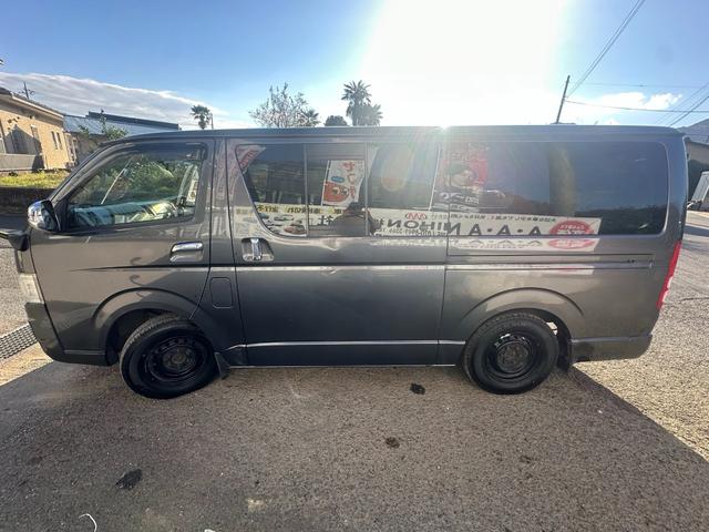 レジアスエースバン ロングスーパーGL ■5ドア■ディーゼルターボ■Tベルト交換歴有■リアヒーターエアコン■AC100V■キーレス■パワーウィンドウ■ナビ■TV■バックカメラ■BTオーディオ■ETC■助手席エアバッグ(6枚目)