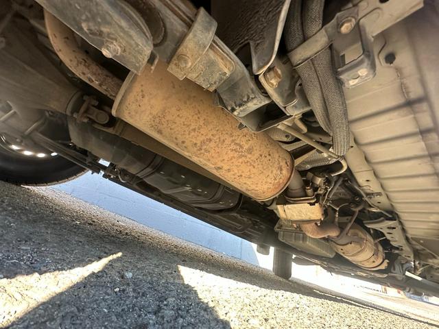 レジアスエースバン ロングスーパーGL ■5ドア■ディーゼルターボ■Tベルト交換歴有■リアヒーターエアコン■AC100V■キーレス■パワーウィンドウ■ナビ■TV■バックカメラ■BTオーディオ■ETC■助手席エアバッグ(33枚目)