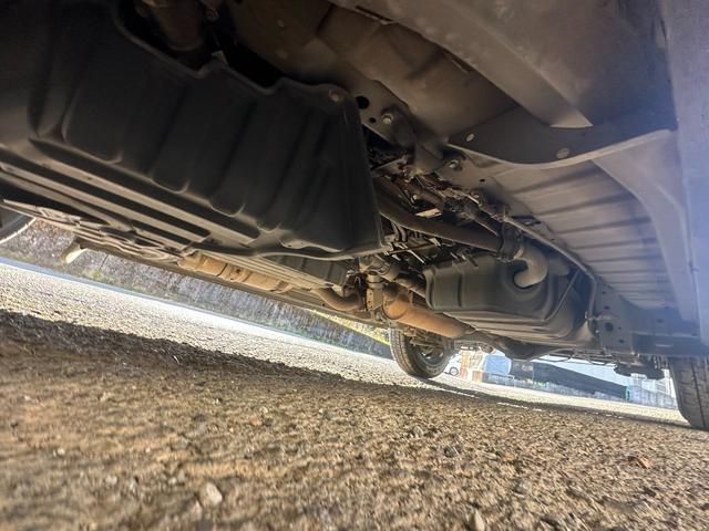 レジアスエースバン ロングスーパーGL ■5ドア■ディーゼルターボ■Tベルト交換歴有■リアヒーターエアコン■AC100V■キーレス■パワーウィンドウ■ナビ■TV■バックカメラ■BTオーディオ■ETC■助手席エアバッグ(34枚目)