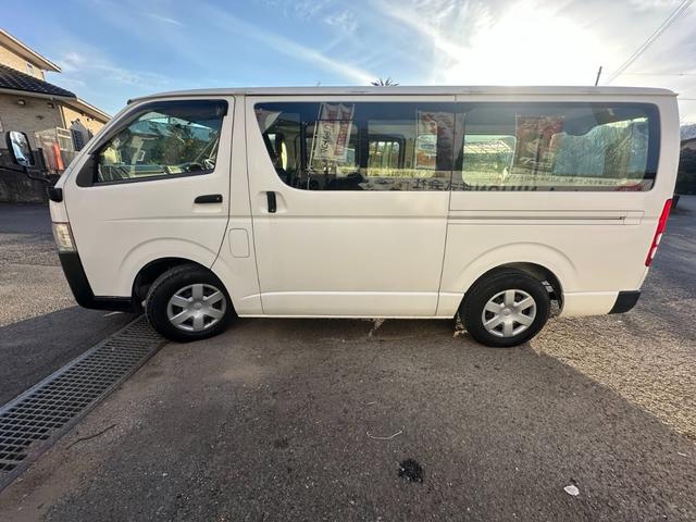 ハイエースバン ロングDX ■5ドア■ディーゼルターボ■4型■10万キロ時Tベルト交換歴有■1250Kg■ETC■バックカメラ■BTオーディオ■ナビ■TV■キーレス■レザーシート(5枚目)