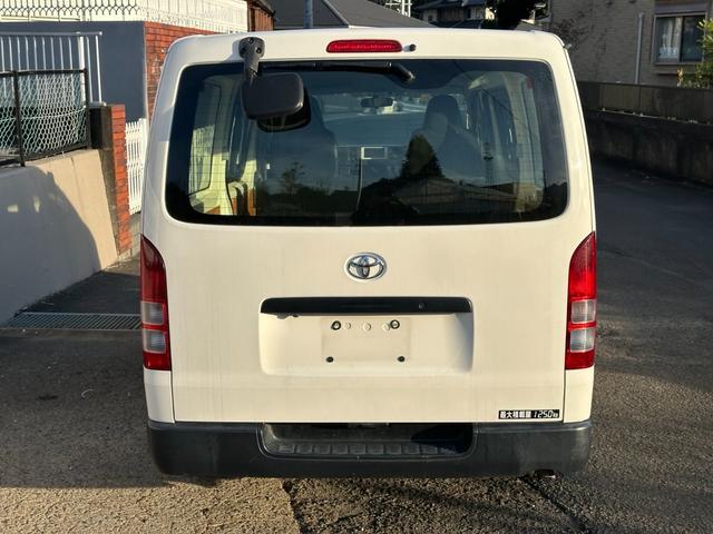ハイエースバン ロングDX ■5ドア■ディーゼルターボ■4型■10万キロ時Tベルト交換歴有■1250Kg■ETC■バックカメラ■BTオーディオ■ナビ■TV■キーレス■レザーシート(7枚目)