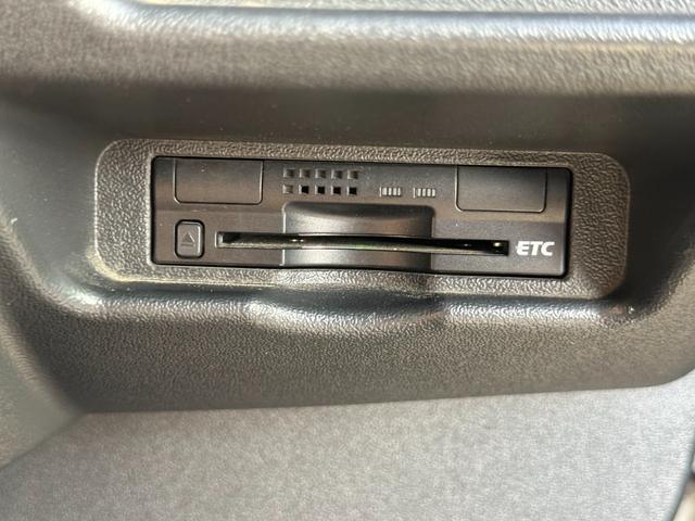 ハイエースバン ロングDX ■5ドア■ディーゼルターボ■4型■10万キロ時Tベルト交換歴有■1250Kg■ETC■バックカメラ■BTオーディオ■ナビ■TV■キーレス■レザーシート(32枚目)