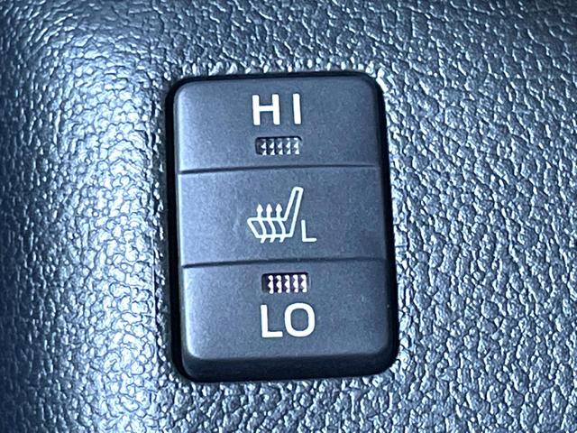 プリウス Ａツーリングセレクション　禁煙車　純正ナビ　レーダークルーズ　バックカメラ　ＥＴＣ　Ｂｌｕｅｔｏｏｔｈ　シートヒーター　ＬＥＤヘッドライト　ＬＥＤフォグライト（34枚目）