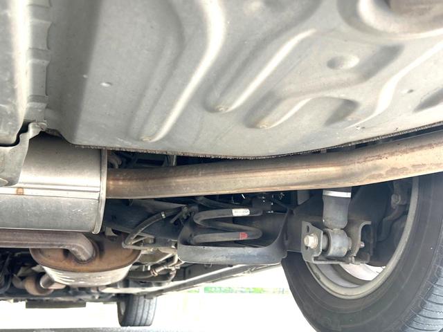 ヴォクシー ＺＳ　煌　両側電動ドア　純正ＳＤナビ　後席モニター　バックカメラ　衝突被害軽減システム　禁煙車　スマートキー　ＬＥＤヘッド　ビルトインＥＴＣ　オートハイビーム　オートライト　デュアルエアコン（40枚目）