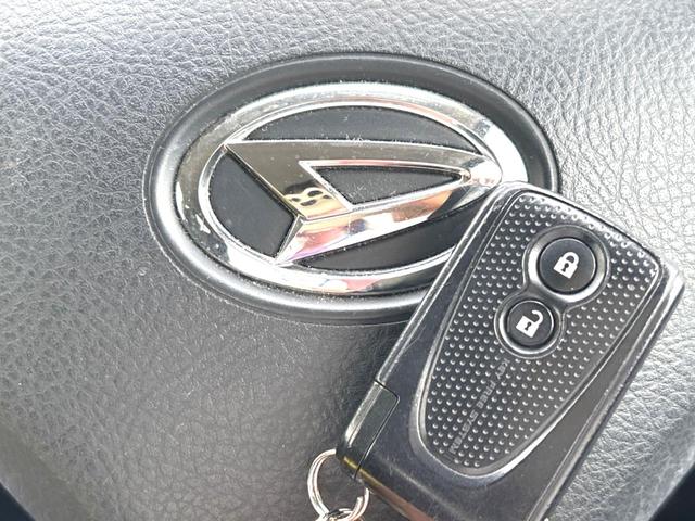 ミラカスタム Ｘ　禁煙車　純正オーディオ　オートエアコン　純正１４インチアルミホイール　フォグライト　ＣＤ再生　盗難防止装置　プライバシーガラス（5枚目）