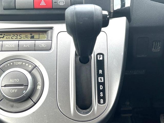ミラカスタム Ｘ　禁煙車　純正オーディオ　オートエアコン　純正１４インチアルミホイール　フォグライト　ＣＤ再生　盗難防止装置　プライバシーガラス（37枚目）