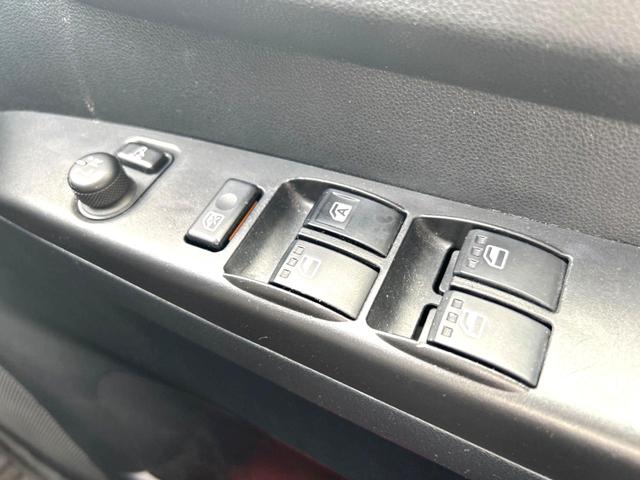 ミラカスタム Ｘ　禁煙車　純正オーディオ　オートエアコン　純正１４インチアルミホイール　フォグライト　ＣＤ再生　盗難防止装置　プライバシーガラス（42枚目）