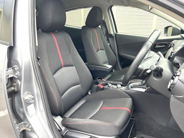 デミオ ＸＤツーリング　衝突軽減装置　禁煙車　純正ナビ　バックカメラ　ＥＴＣ　Ｂｌｕｅｔｏｏｔｈ　スマートキー　シートヒーター　ＬＥＤヘッドライト　クルーズコントロール　革巻きステアリング　パドルシフト　純正１６インチアルミ（8枚目）