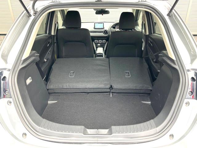 デミオ ＸＤツーリング　衝突軽減装置　禁煙車　純正ナビ　バックカメラ　ＥＴＣ　Ｂｌｕｅｔｏｏｔｈ　スマートキー　シートヒーター　ＬＥＤヘッドライト　クルーズコントロール　革巻きステアリング　パドルシフト　純正１６インチアルミ（10枚目）