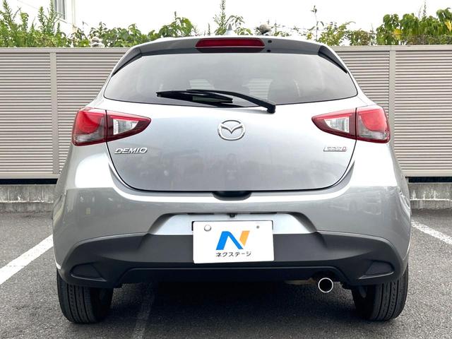 デミオ ＸＤツーリング　衝突軽減装置　禁煙車　純正ナビ　バックカメラ　ＥＴＣ　Ｂｌｕｅｔｏｏｔｈ　スマートキー　シートヒーター　ＬＥＤヘッドライト　クルーズコントロール　革巻きステアリング　パドルシフト　純正１６インチアルミ（15枚目）
