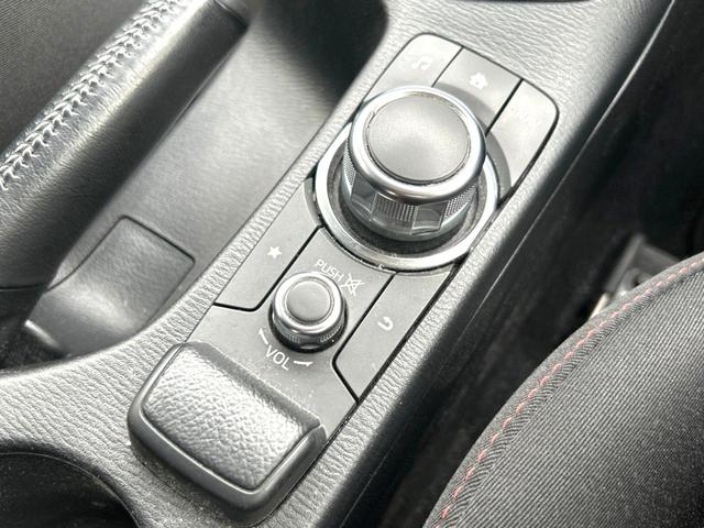 デミオ ＸＤツーリング　衝突軽減装置　禁煙車　純正ナビ　バックカメラ　ＥＴＣ　Ｂｌｕｅｔｏｏｔｈ　スマートキー　シートヒーター　ＬＥＤヘッドライト　クルーズコントロール　革巻きステアリング　パドルシフト　純正１６インチアルミ（47枚目）