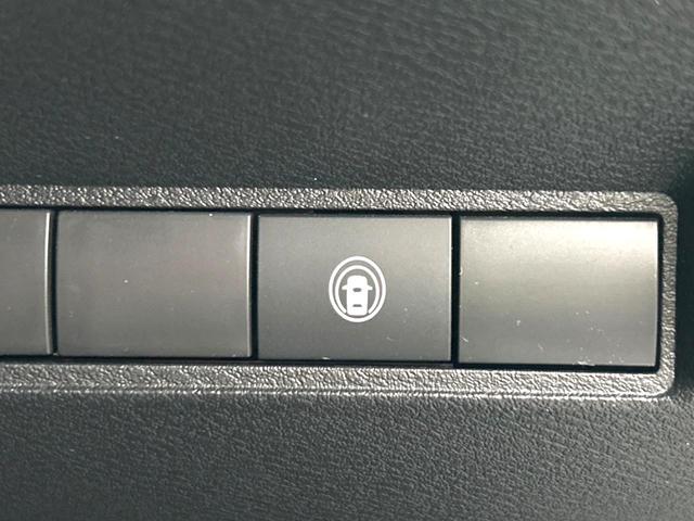 ノート Ｓ　インテリエマージェンシーブレーキ　禁煙車　純正ナビ　全周囲カメラ　ＥＴＣ　Ｂｌｕｅｔｏｏｔｈ　フルセグ　ドラレコ　スマートキー　ＬＥＤヘッドライト　ＬＥＤフォグライト　ＣＤ／ＤＶＤ再生　盗難防止装置（5枚目）