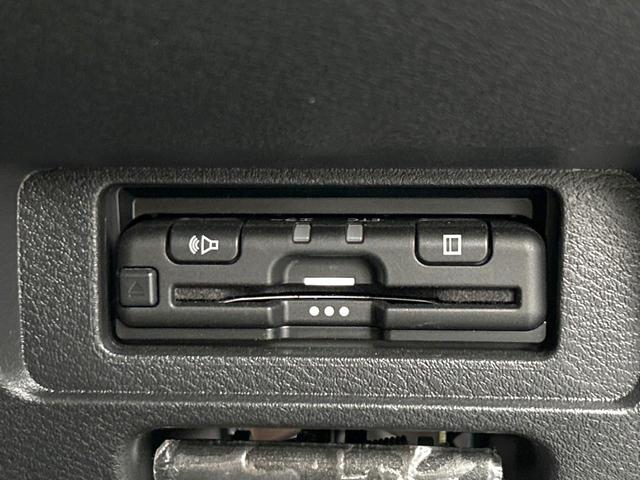 ノート Ｓ　インテリエマージェンシーブレーキ　禁煙車　純正ナビ　全周囲カメラ　ＥＴＣ　Ｂｌｕｅｔｏｏｔｈ　フルセグ　ドラレコ　スマートキー　ＬＥＤヘッドライト　ＬＥＤフォグライト　ＣＤ／ＤＶＤ再生　盗難防止装置（6枚目）