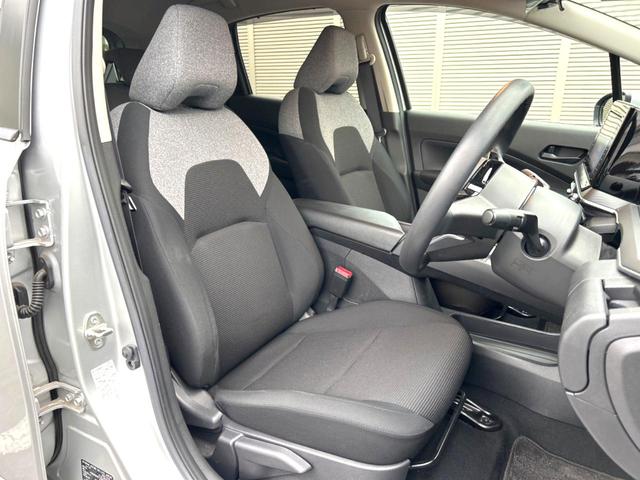 ノート Ｓ　インテリエマージェンシーブレーキ　禁煙車　純正ナビ　全周囲カメラ　ＥＴＣ　Ｂｌｕｅｔｏｏｔｈ　フルセグ　ドラレコ　スマートキー　ＬＥＤヘッドライト　ＬＥＤフォグライト　ＣＤ／ＤＶＤ再生　盗難防止装置（8枚目）