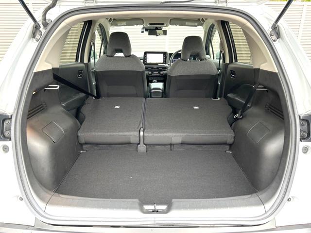 ノート Ｓ　インテリエマージェンシーブレーキ　禁煙車　純正ナビ　全周囲カメラ　ＥＴＣ　Ｂｌｕｅｔｏｏｔｈ　フルセグ　ドラレコ　スマートキー　ＬＥＤヘッドライト　ＬＥＤフォグライト　ＣＤ／ＤＶＤ再生　盗難防止装置（10枚目）