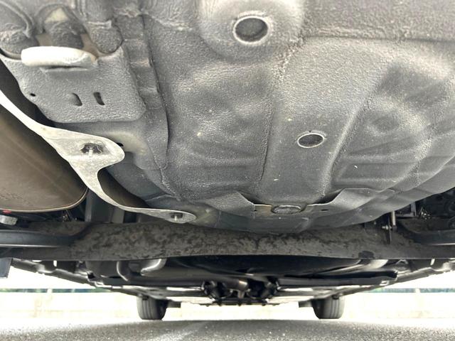 ノート Ｓ　インテリエマージェンシーブレーキ　禁煙車　純正ナビ　全周囲カメラ　ＥＴＣ　Ｂｌｕｅｔｏｏｔｈ　フルセグ　ドラレコ　スマートキー　ＬＥＤヘッドライト　ＬＥＤフォグライト　ＣＤ／ＤＶＤ再生　盗難防止装置（19枚目）