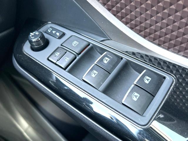 Ｃ－ＨＲ Ｇ　セーフティセンス　禁煙車　純正ナビ　レーダークルーズコントロール　バックカメラ　ＥＴＣ　Ｂｌｕｅｔｏｏｔｈ　ドライブレコーダー　シートヒーター　レーンキープアシスト　クリアランスソナー　ＬＥＤフォグ（27枚目）