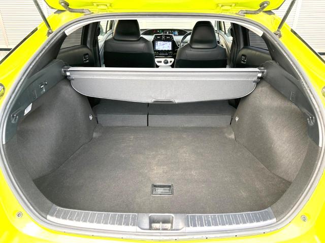 プリウス Aプレミアム ツーリングセレクション 衝突軽減装置 禁煙車 純正9型ナビ レザーシート 純正アルミホイール レーダークルーズ ETC Bluetooth フルセグ ドラレコ スマートキー パワーシート LEDヘッドライト クルコン(10枚目)
