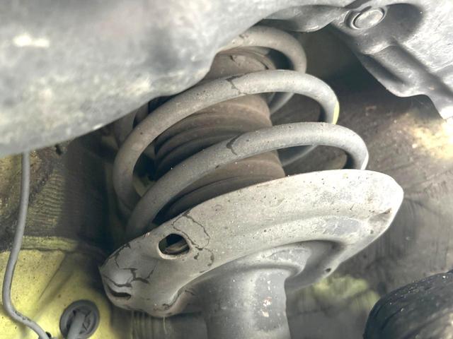 プリウス Aプレミアム ツーリングセレクション 衝突軽減装置 禁煙車 純正9型ナビ レザーシート 純正アルミホイール レーダークルーズ ETC Bluetooth フルセグ ドラレコ スマートキー パワーシート LEDヘッドライト クルコン(20枚目)