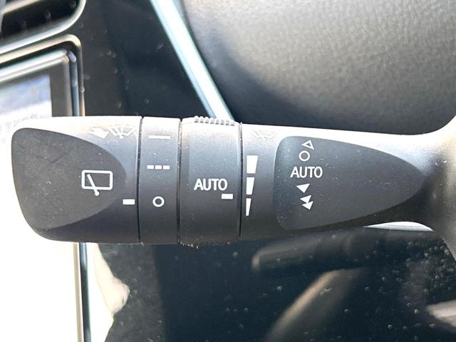 プリウス Aプレミアム ツーリングセレクション 衝突軽減装置 禁煙車 純正9型ナビ レザーシート 純正アルミホイール レーダークルーズ ETC Bluetooth フルセグ ドラレコ スマートキー パワーシート LEDヘッドライト クルコン(39枚目)