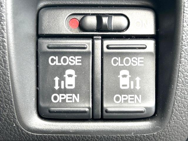 N-BOXカスタム G ターボSSパッケージ ターボ 両側電動スライドドア 衝突軽減装置 純正ナビ バックカメラ Bluetooth スマートキー シートヒーター HIDヘッドライト LEDフォグライト クルーズコントロール 車線逸脱警報(5枚目)