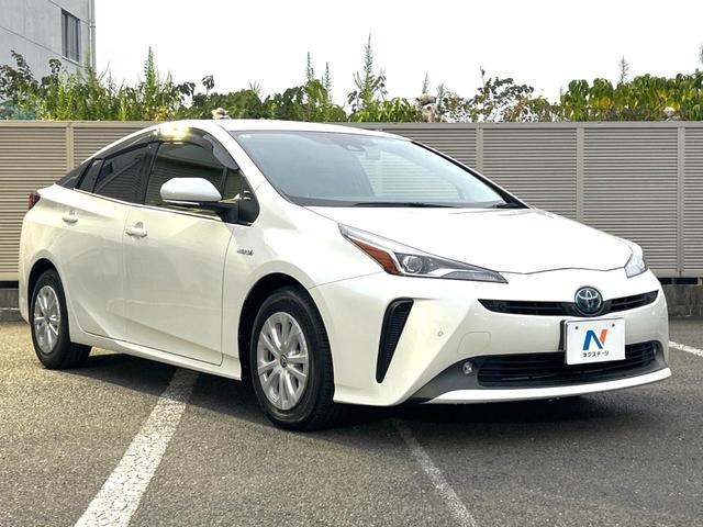 プリウス Ｓ　セーフティセンス　禁煙車　純正ＳＤナビ　全周囲カメラ　レーダークルーズコントロール　ＥＴＣ　Ｂｌｕｅｔｏｏｔｈ　ドラレコ　ＬＥＤヘッドライト　ＬＥＤフォグライト　レーンキープ　クリアランスソナー（16枚目）