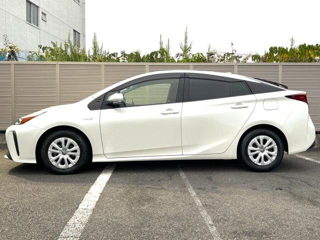 プリウス Ｓ　セーフティセンス　禁煙車　純正ＳＤナビ　全周囲カメラ　レーダークルーズコントロール　ＥＴＣ　Ｂｌｕｅｔｏｏｔｈ　ドラレコ　ＬＥＤヘッドライト　ＬＥＤフォグライト　レーンキープ　クリアランスソナー（25枚目）