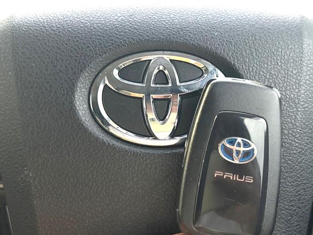 プリウス Ｓ　セーフティセンス　禁煙車　純正ＳＤナビ　全周囲カメラ　レーダークルーズコントロール　ＥＴＣ　Ｂｌｕｅｔｏｏｔｈ　ドラレコ　ＬＥＤヘッドライト　ＬＥＤフォグライト　レーンキープ　クリアランスソナー（41枚目）