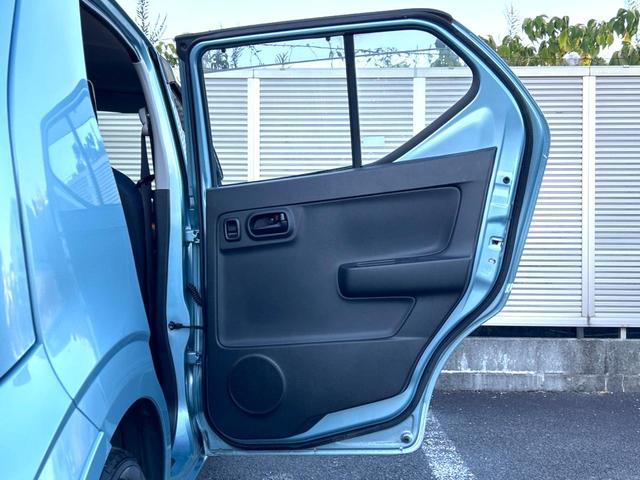 アルト L 衝突軽減装置 禁煙車 シートヒーター レーンアシスト クリアランスソナー オートライト CD再生 盗難防止装置 プライバシーガラス アイドリングストップ(31枚目)