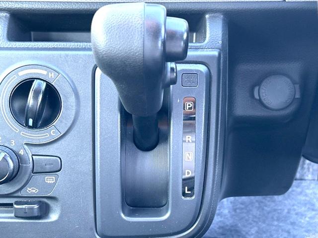 アルト L 衝突軽減装置 禁煙車 シートヒーター レーンアシスト クリアランスソナー オートライト CD再生 盗難防止装置 プライバシーガラス アイドリングストップ(41枚目)