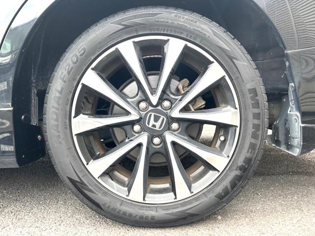 ステップワゴンスパーダ Z クールスピリット 両側電動ドア 後席モニター バックカメラ 禁煙車 ハーフレザーシート ドラレコ スマートキー HIDヘッド ビルトインETC クルコン オートライト オートエアコン 純正17インチアルミ CD(31枚目)