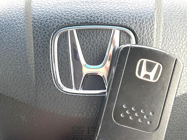 ステップワゴンスパーダ Z クールスピリット 両側電動ドア 後席モニター バックカメラ 禁煙車 ハーフレザーシート ドラレコ スマートキー HIDヘッド ビルトインETC クルコン オートライト オートエアコン 純正17インチアルミ CD(45枚目)