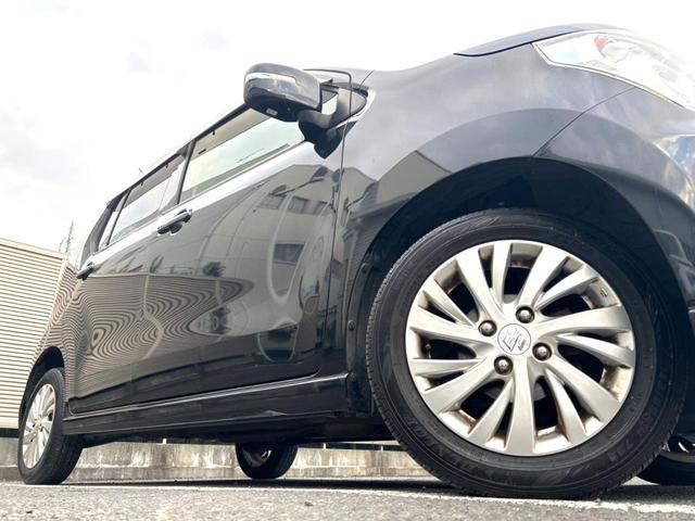 【純正１４インチアルミホイール】外観にマッチした純正アルミホイールを装着しております。各種社外アルミホイールや、スタッドレスタイヤも取扱いしております。是非ご相談ください♪